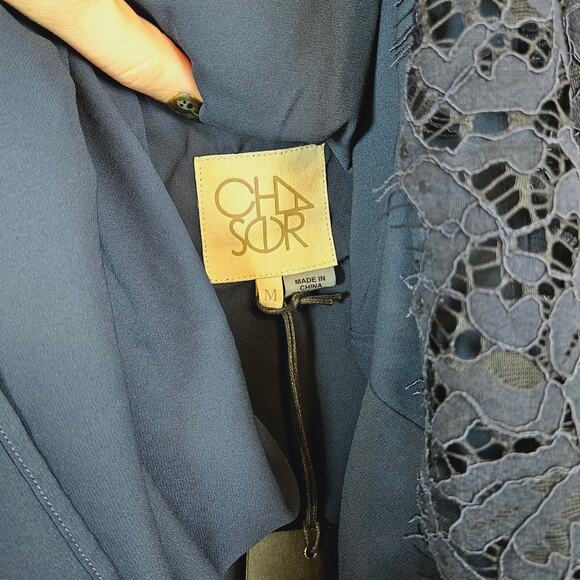 Chaser Vintage Lace Bell Sleeve Cold Shoulder Mini Dress Navy Blue Womens Medium - Picture 7 of 9